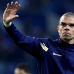 Pepe, Bek Tengah Legendaris Portugal, Umumkan Pensiun di Usia 41 Tahun